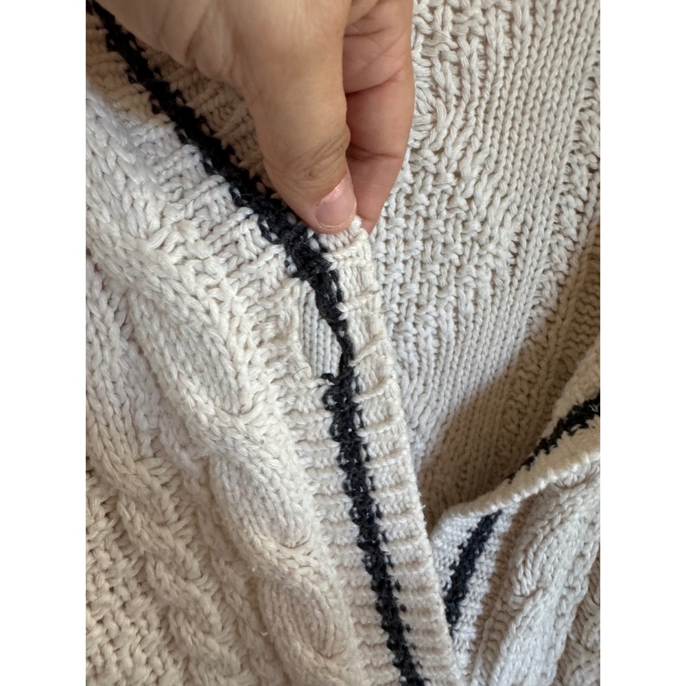 Taylor Swift Folklore Album cardigan size med/large - Picture 4 of 9